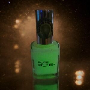 PURE ICE glow In The Dark Nail Polish 001CP